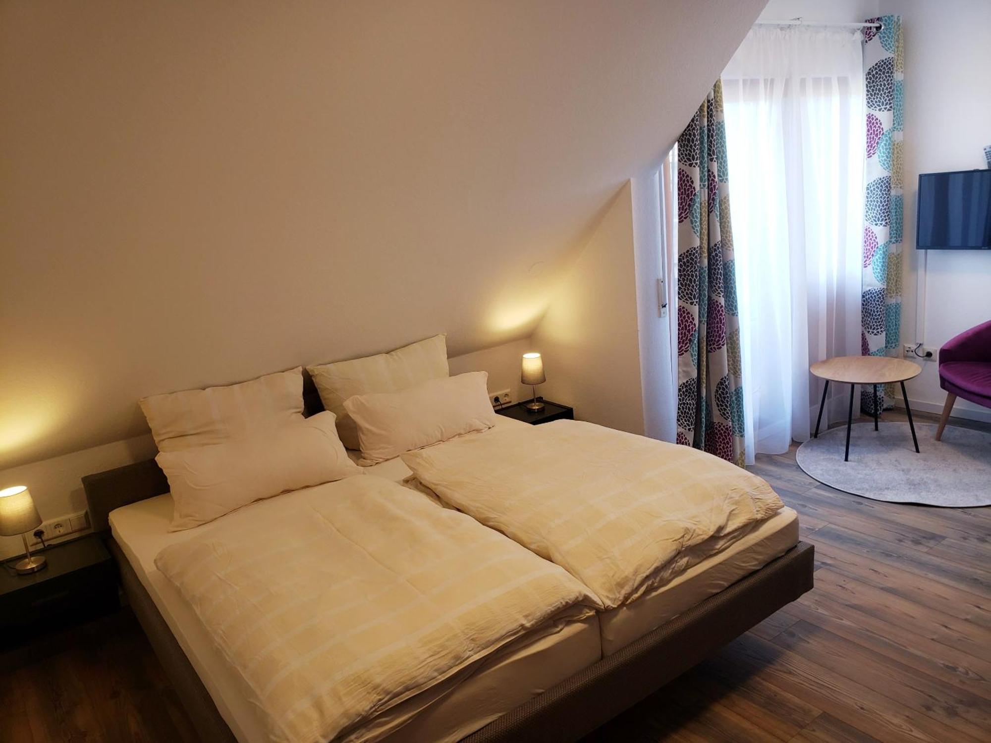 Hotel Alter Hirsch Pfalzgrafenweiler Pokoj fotografie